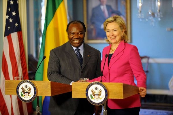 Ali_Bongo_Ondimba_and_Hillary_Clinton.jpg