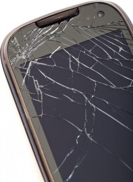 broken_cell_phone_208015.jpg