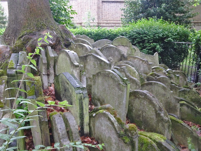 gravestones-tree-st-pancras-old-church-london-20140526-0001.jpg